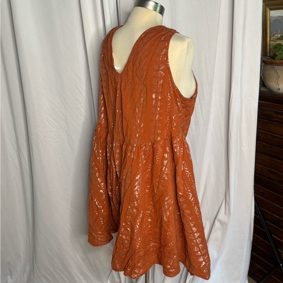 Shyanne Metallic Copper and Silver Sleeveless Dress - Picture 3 of 3